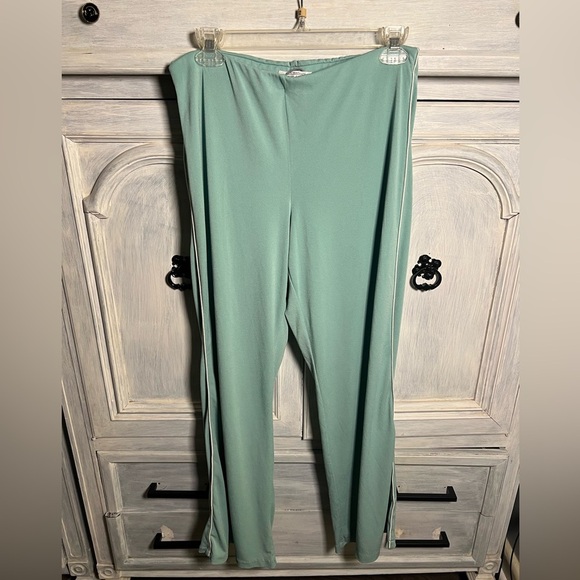 Zara Trafaluc Seagram Green‎ Stretch Striped Wide Leg Track Pants Athleisure - Picture 3 of 9